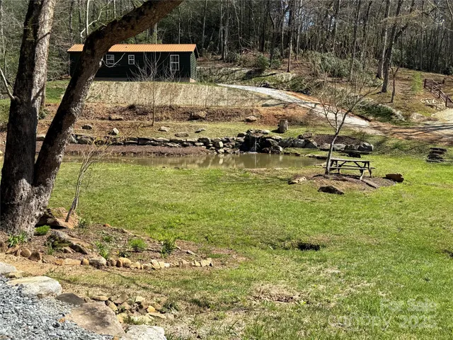 $229,000 | 228 Bear Pen Cove, Franklin, NC 28734