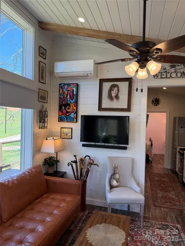 $229,000 | 228 Bear Pen Cove, Franklin, NC 28734