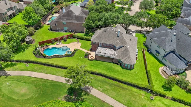 $895,000 | 9503 Tallow Court, Missouri City, TX 77459