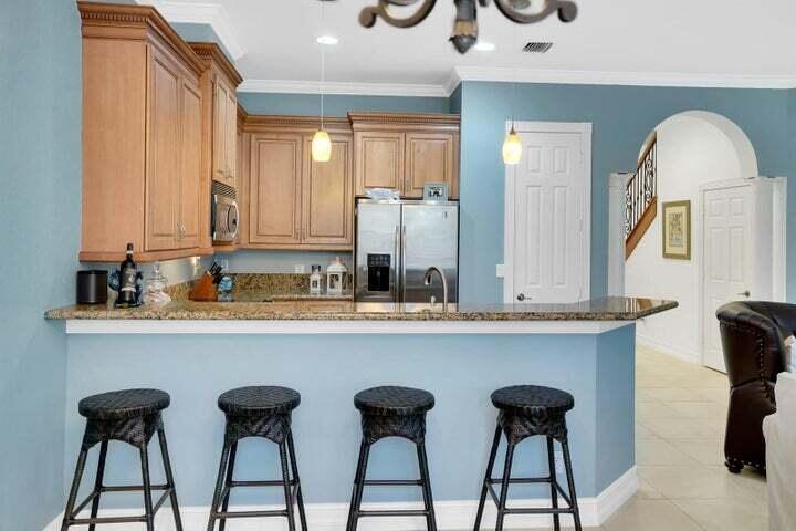 1000 Highway 1, Unit 805 Jupiter, FL 33477 - Photo 12 of 27 Breakfast Bar