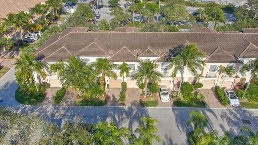 1000 Highway 1, Unit 805 Jupiter, FL 33477 - Photo 2 of 27 Building