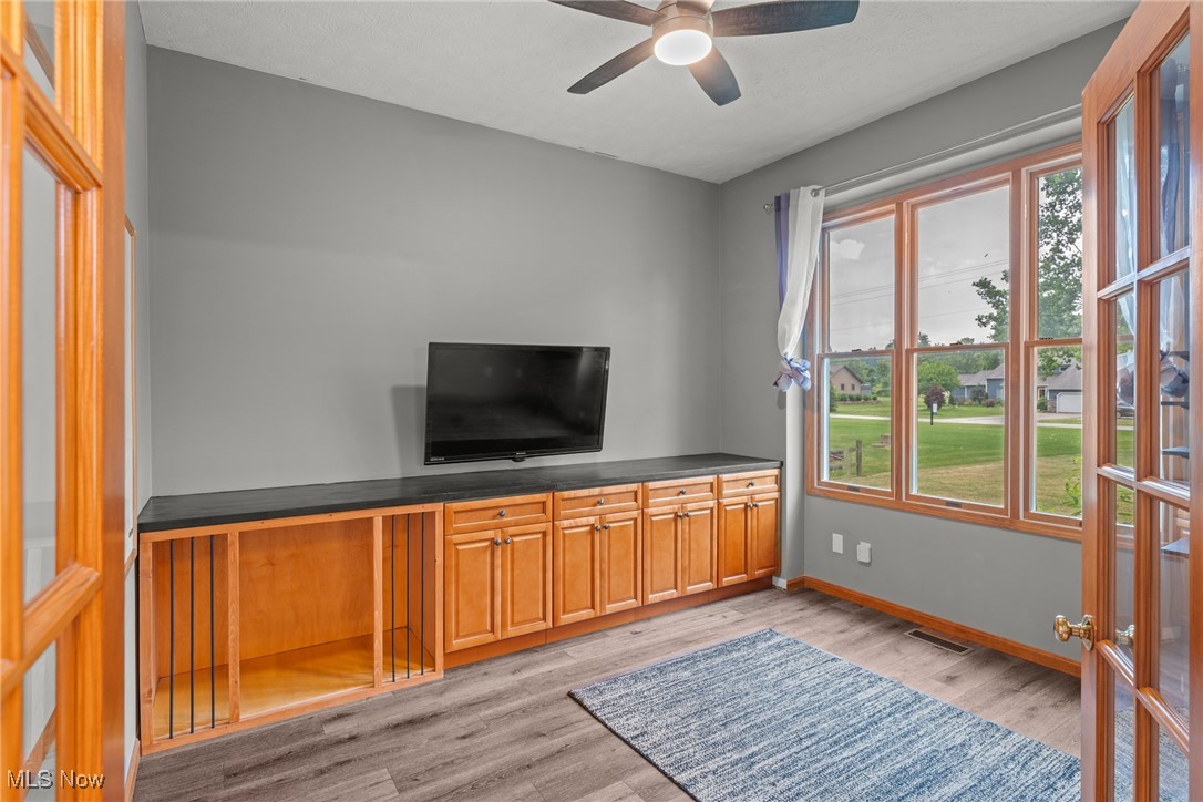 36339 Mills Road North Ridgeville, OH 44039 - Photo 10 of 48 built-ins