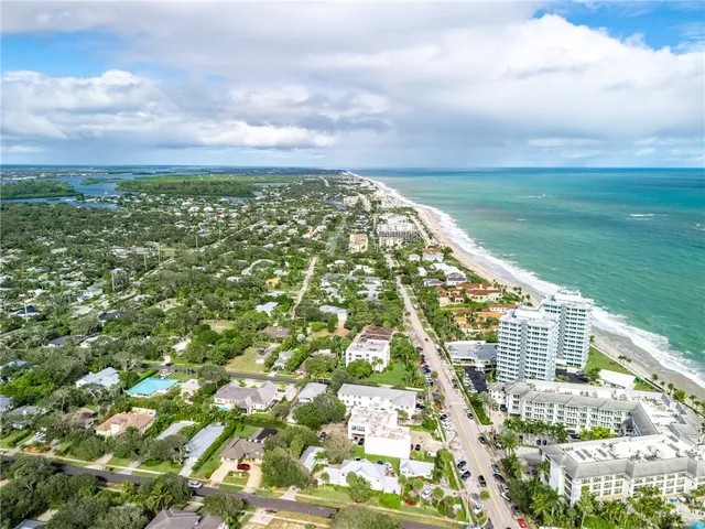 $1,200,000 | 846 Date Palm Road, Vero Beach, FL 32963