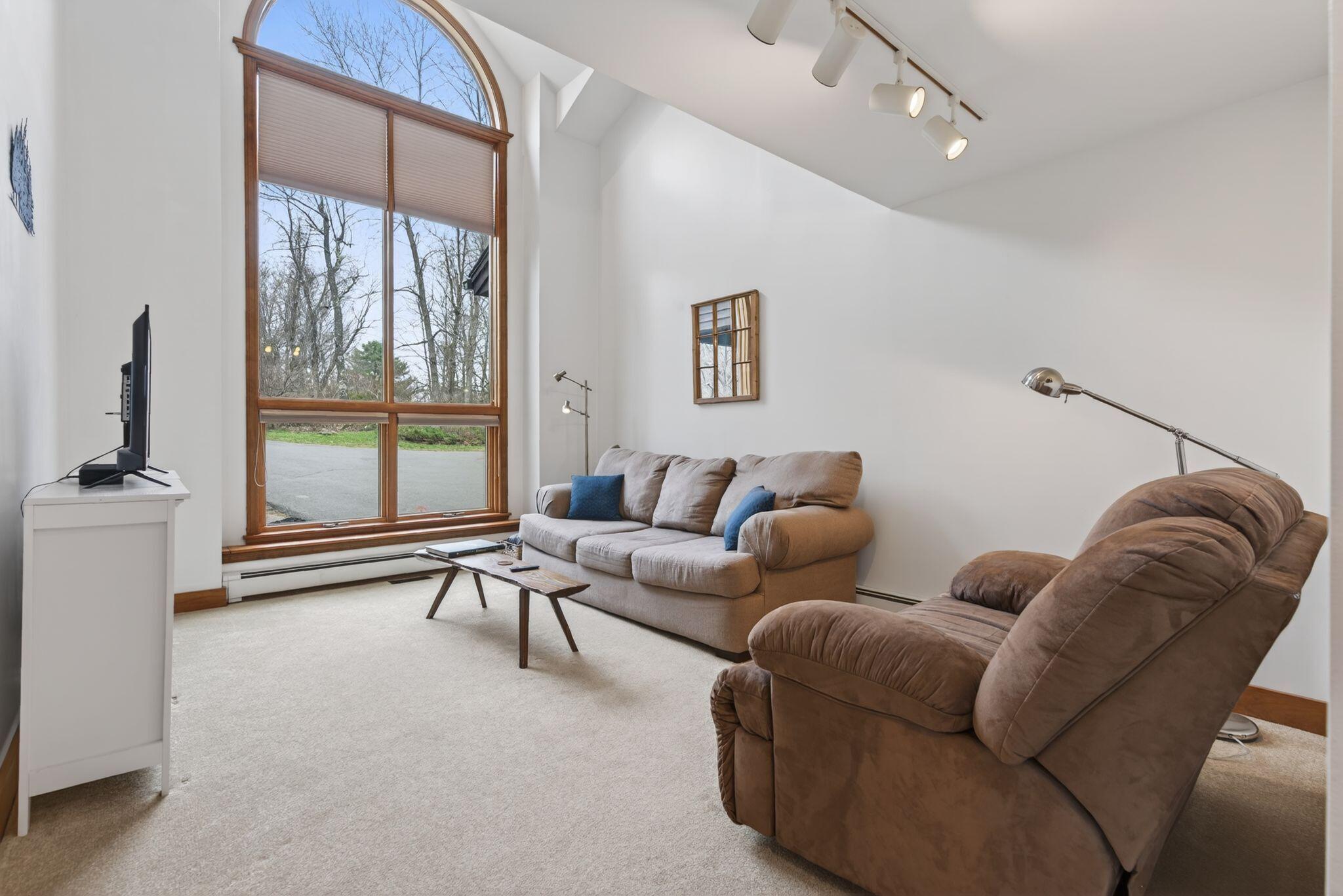 556 Main Street Wayne, ME 04284 - Photo 20 of 72 DSC05461