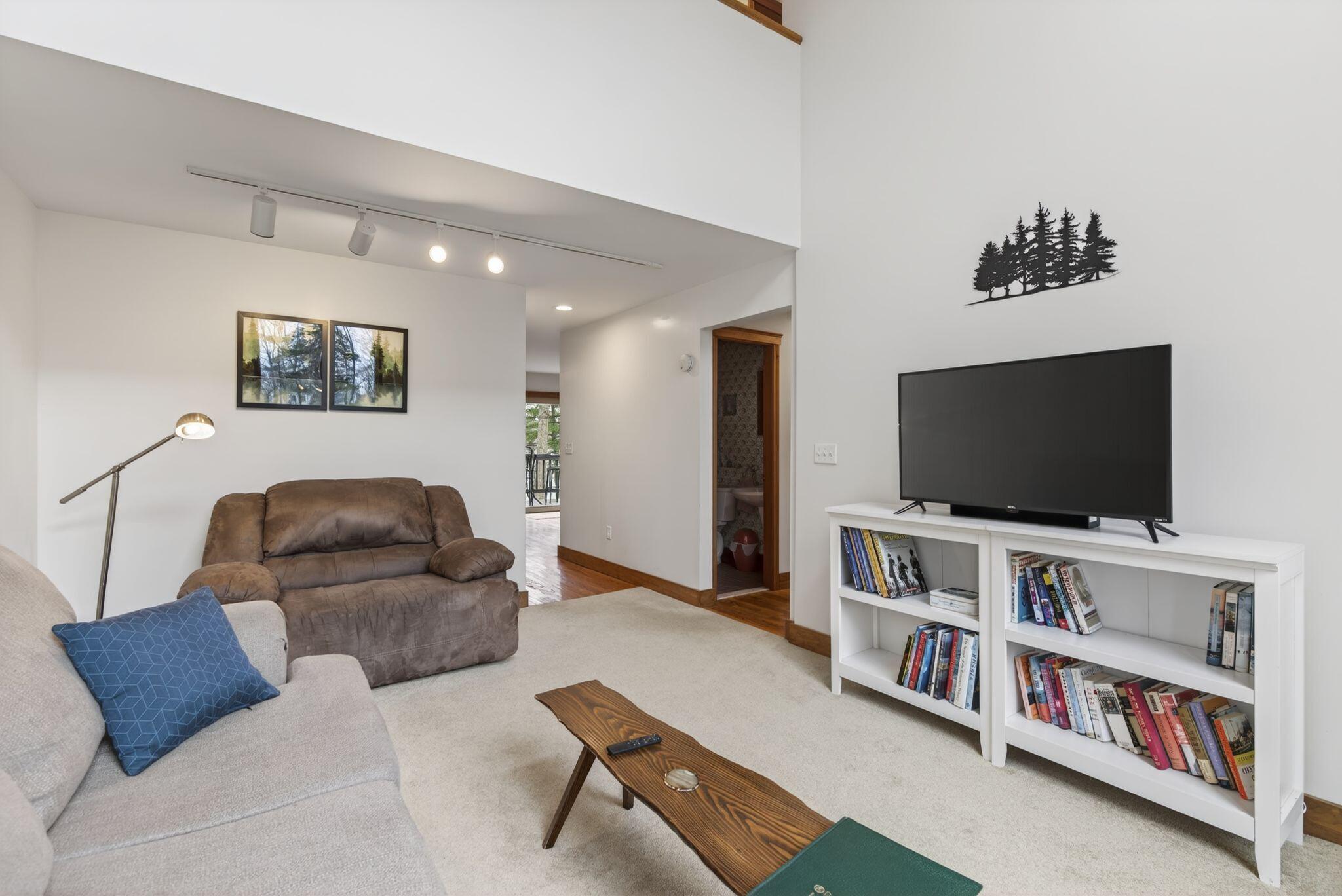 556 Main Street Wayne, ME 04284 - Photo 21 of 72 DSC05475