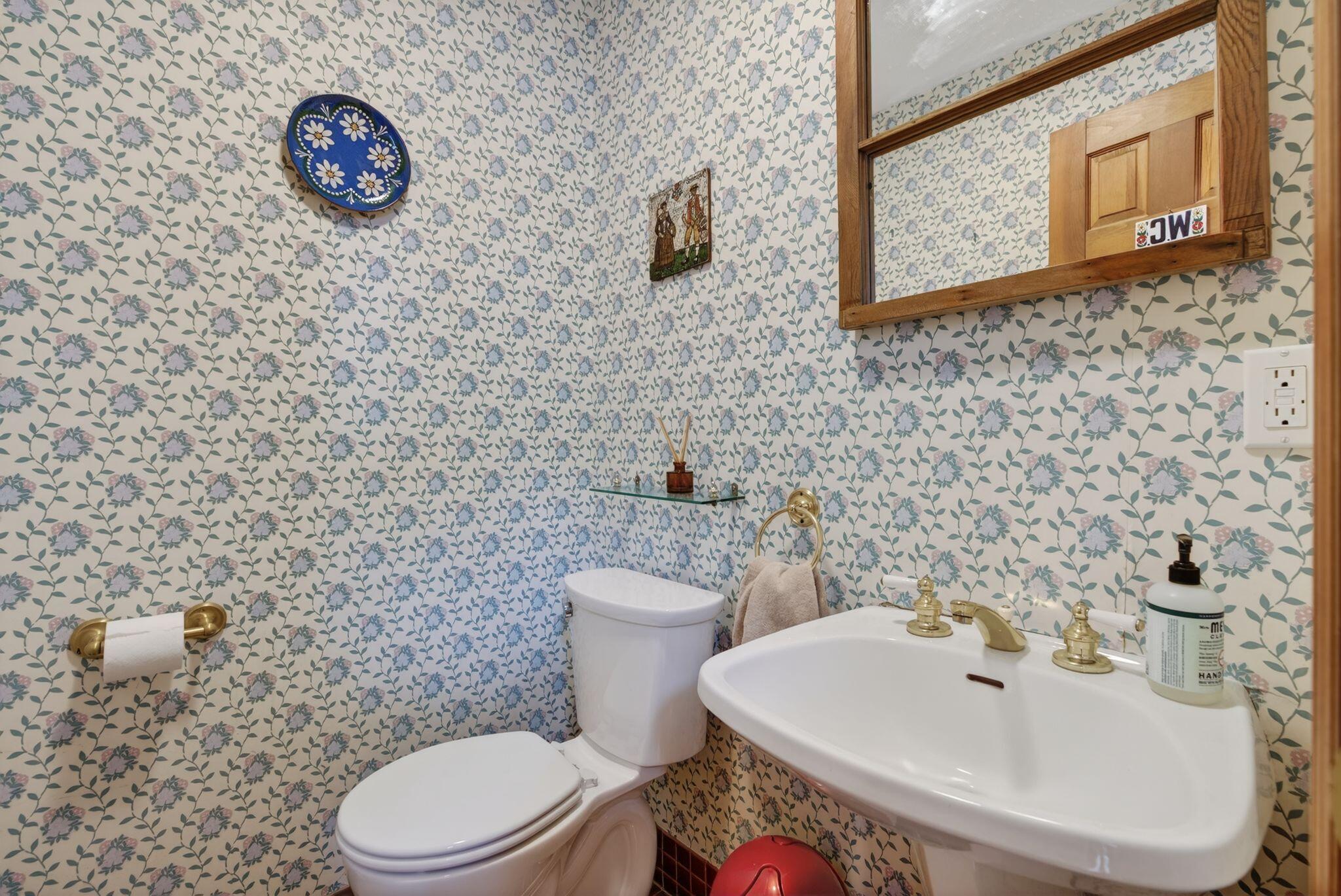556 Main Street Wayne, ME 04284 - Photo 44 of 72 DSC05480