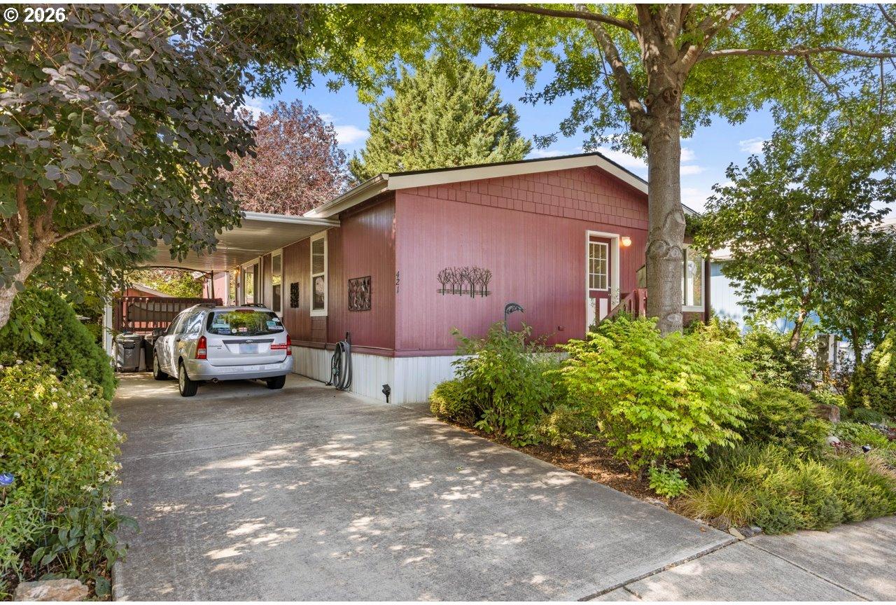 10 East South Stage Road, Unit 421 Medford, OR 97501 - Photo 1 of 30 Gallery Image 1