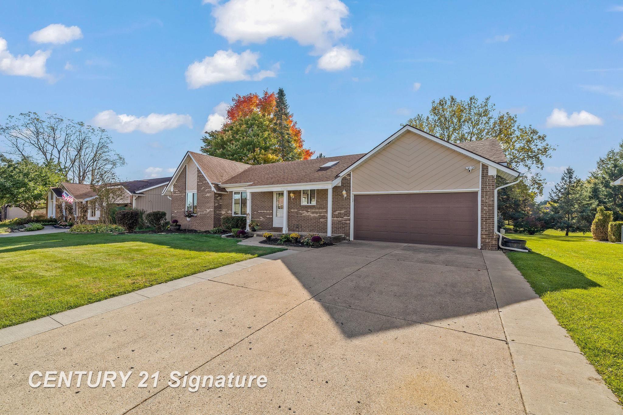 22341 Mill Road Novi, MI 48375 - Photo 3 of 37 50159179-262c6cee-026f-4778-8240-73d37b20b18f.JPG