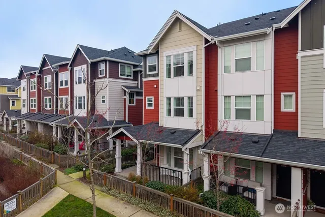 $735,000 | 3300 Southwest Graham Street, Unit 206, Seattle, WA 98126