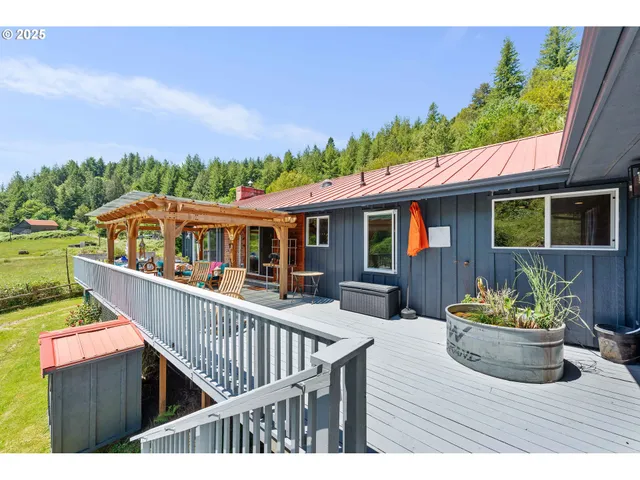 a view of deck with patio