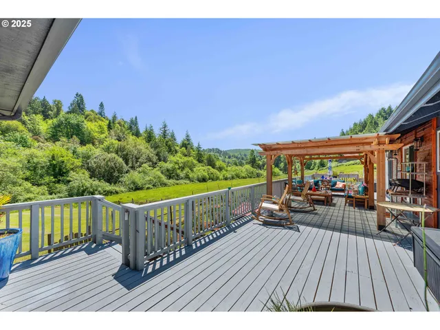 a view of outdoor space