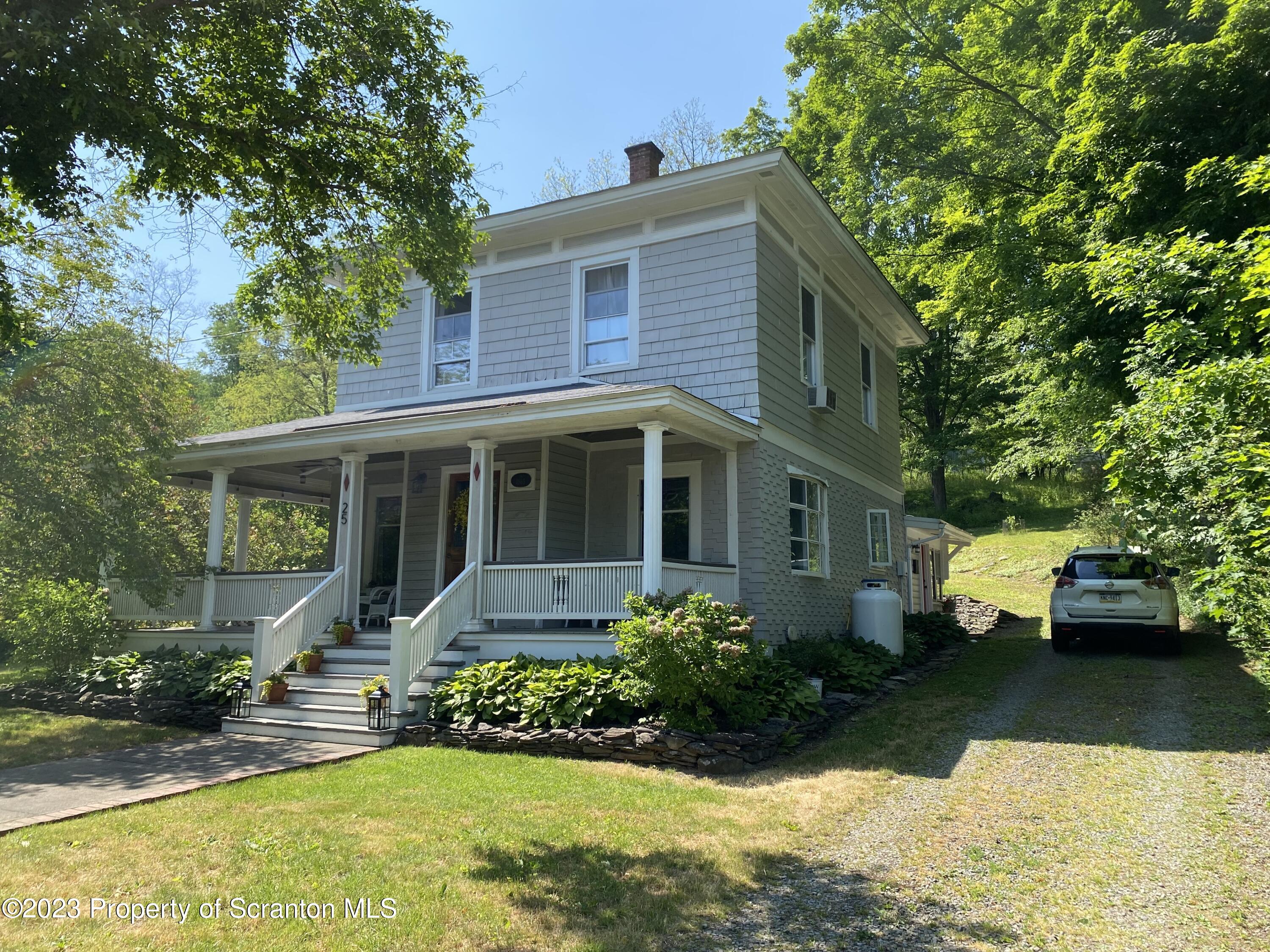 25 Oak Street Nicholson, PA 18446 - Photo 1 of 46 Gallery Image 1
