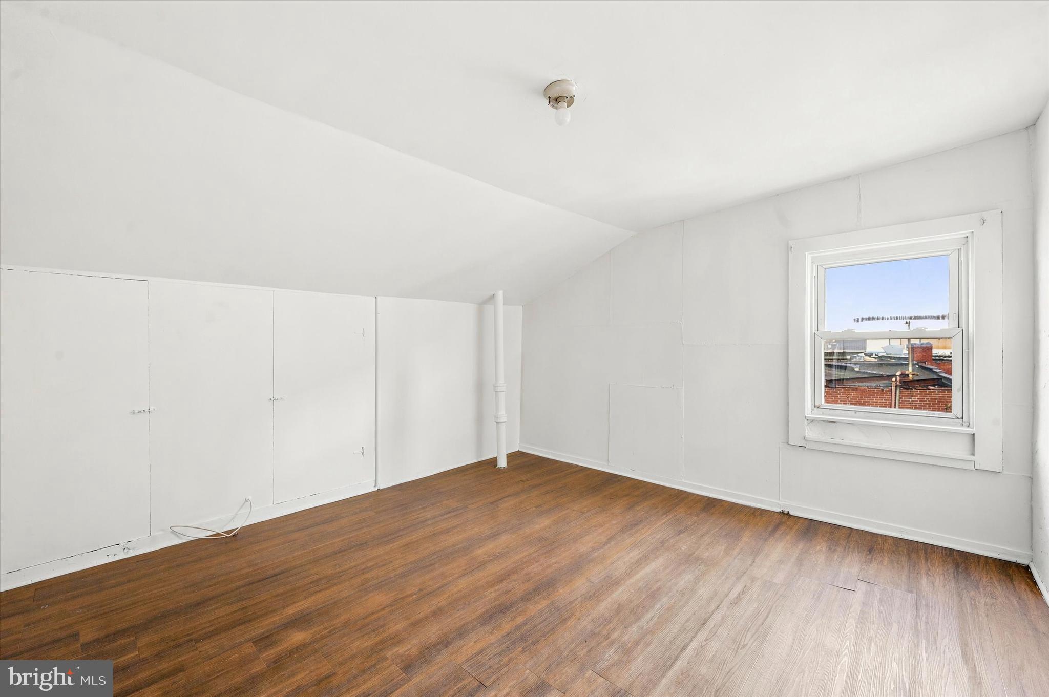 55 Richfield Road Upper Darby, PA 19082 - Photo 31 of 33 Apt B 3rd Bedroom