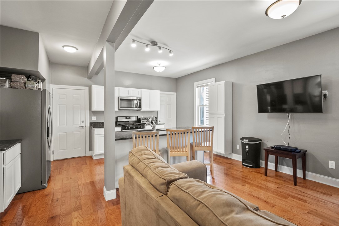 40 Governor Street Providence, RI 02906 - Photo 3 of 49