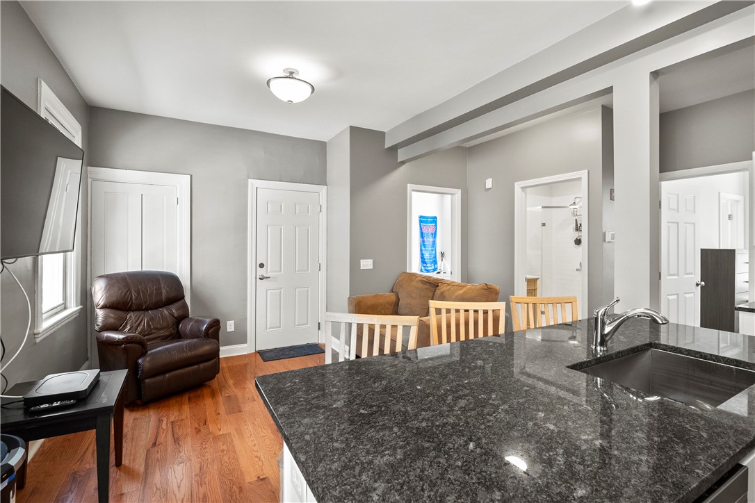 40 Governor Street Providence, RI 02906 - Photo 4 of 49