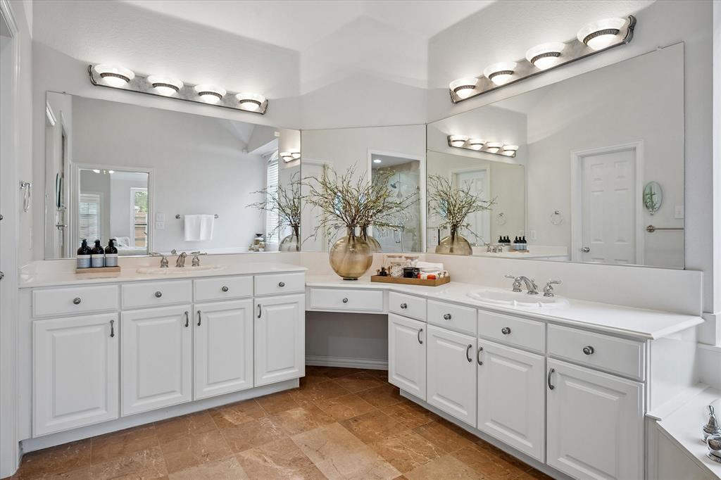 2209 Windy Ridge Court Plano, TX 75025 - Photo 20 of 38