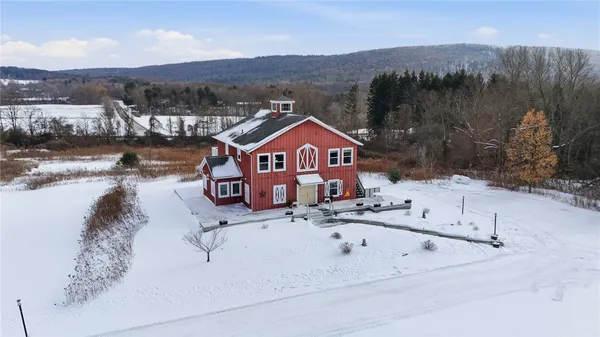 $1,500,000 | 7520 West Hollow Road, Naples, NY 14512