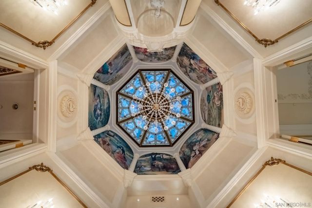 a view of an entryway with sitting area