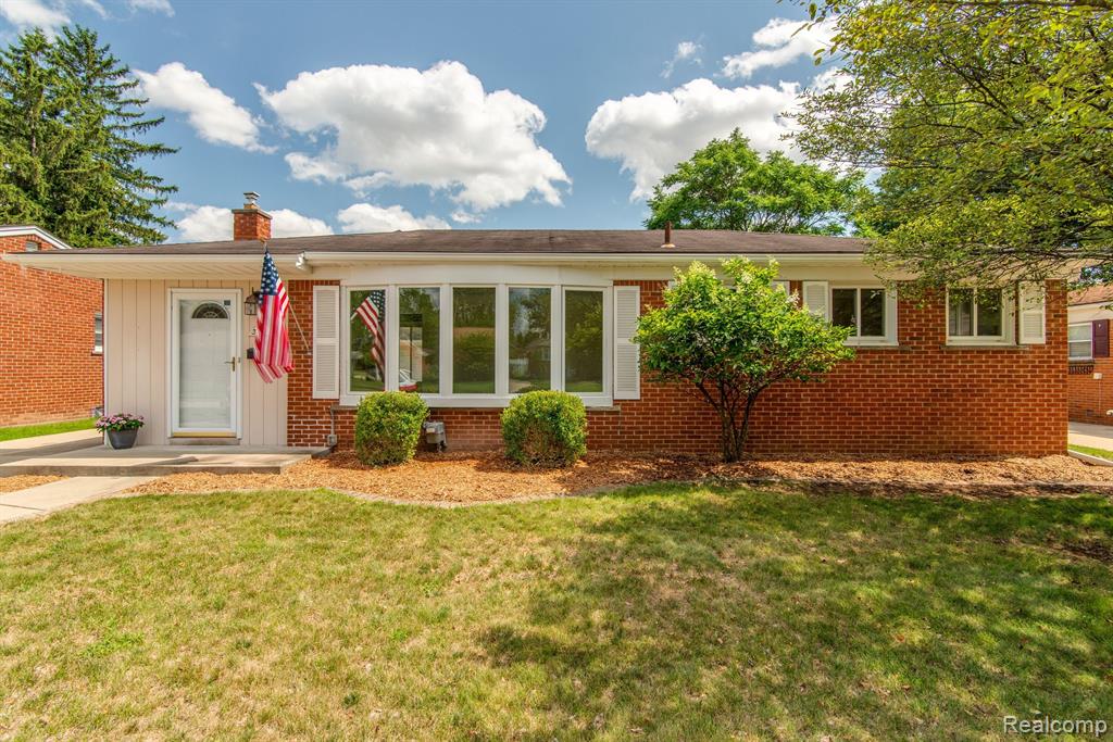 36813 Greenbush Road Wayne, MI 48184 - Photo 1 of 21 Gallery Image 1