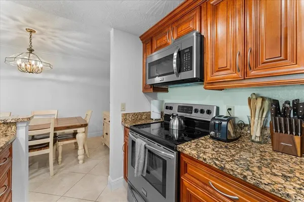 $369,000 | 36750 US Highway 19 North, Unit 24104, Palm Harbor, FL 34683