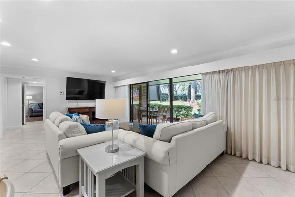$369,000 | 36750 US Highway 19 North, Unit 24104, Palm Harbor, FL 34683