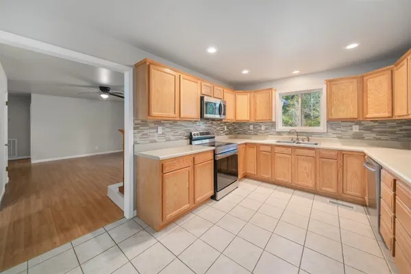 $199,999 | 1070 Pine Top Road, Toone, TN 38381