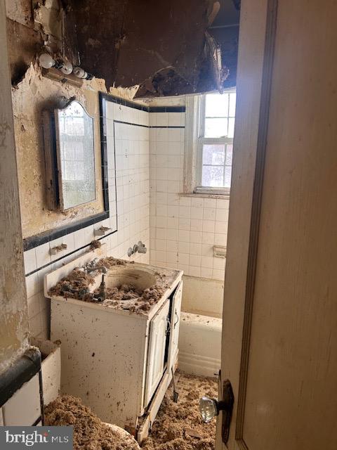 3980 2nd Street Southwest Washington, DC 20032 - Photo 6 of 7