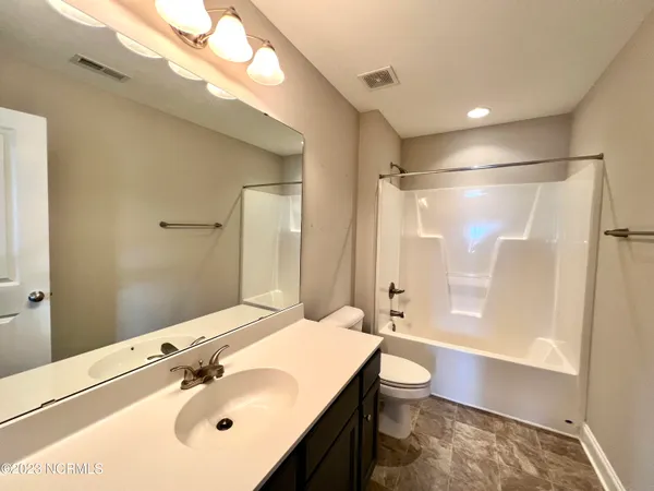 $2,195 | 328 South Culverton Road, Winnabow, NC 28479