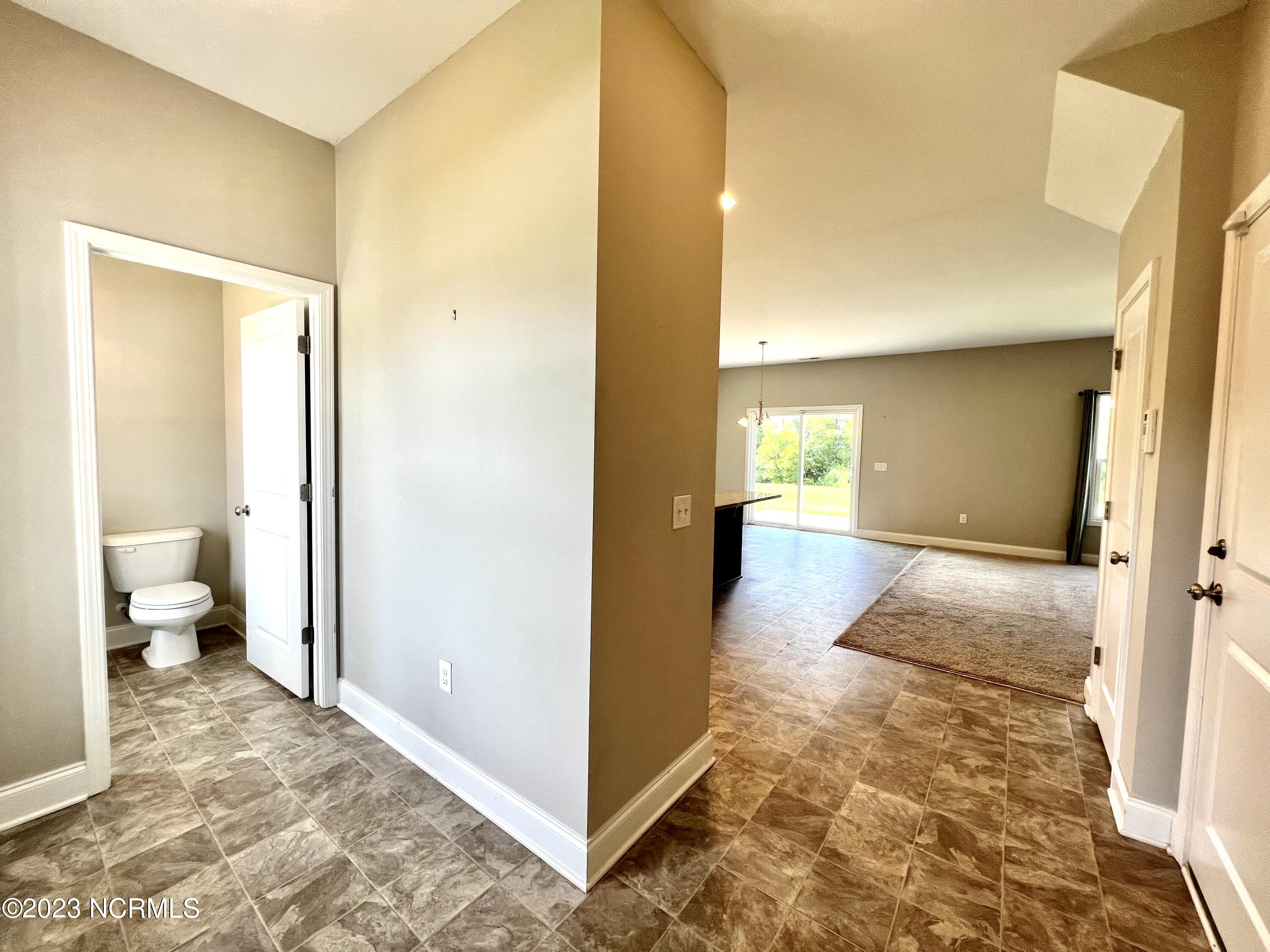 328 South Culverton Road Winnabow, NC 28479 - Photo 2 of 23 2 entry