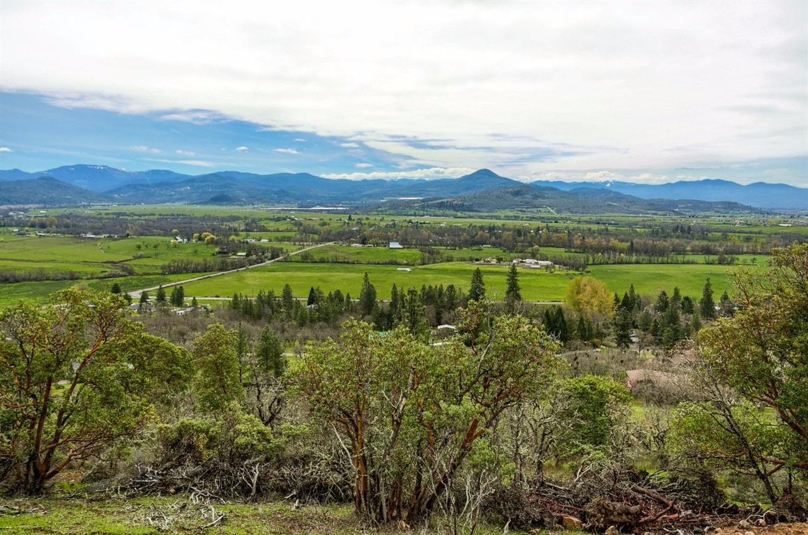 2101 Riley Road Eagle Point, OR 97524 - Photo 1 of 12 Primary Photo