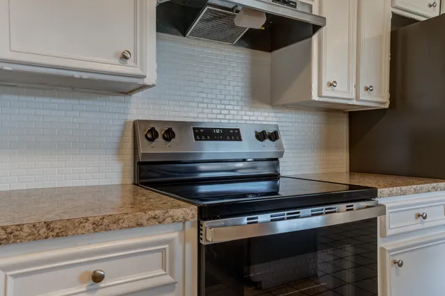 $295,000 | 8107 Knoxville Avenue, Lubbock, TX 79423