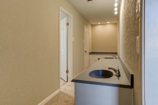 $295,000 | 8107 Knoxville Avenue, Lubbock, TX 79423