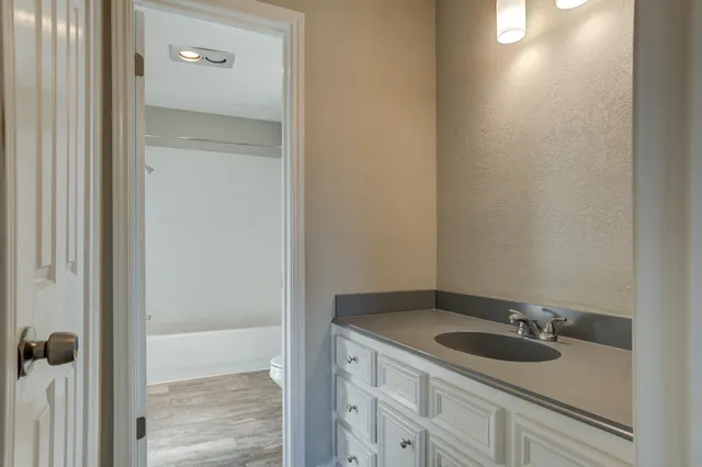 $295,000 | 8107 Knoxville Avenue, Lubbock, TX 79423