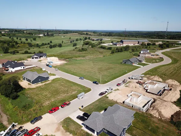 $74,900 | 109 Garrett, Barneveld, WI 53507