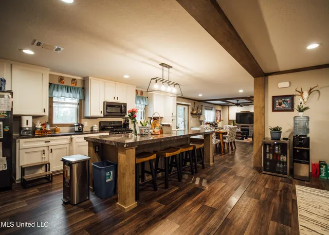 $308,990 | 839 Mt Pilgrim Road, Camden, MS 39045