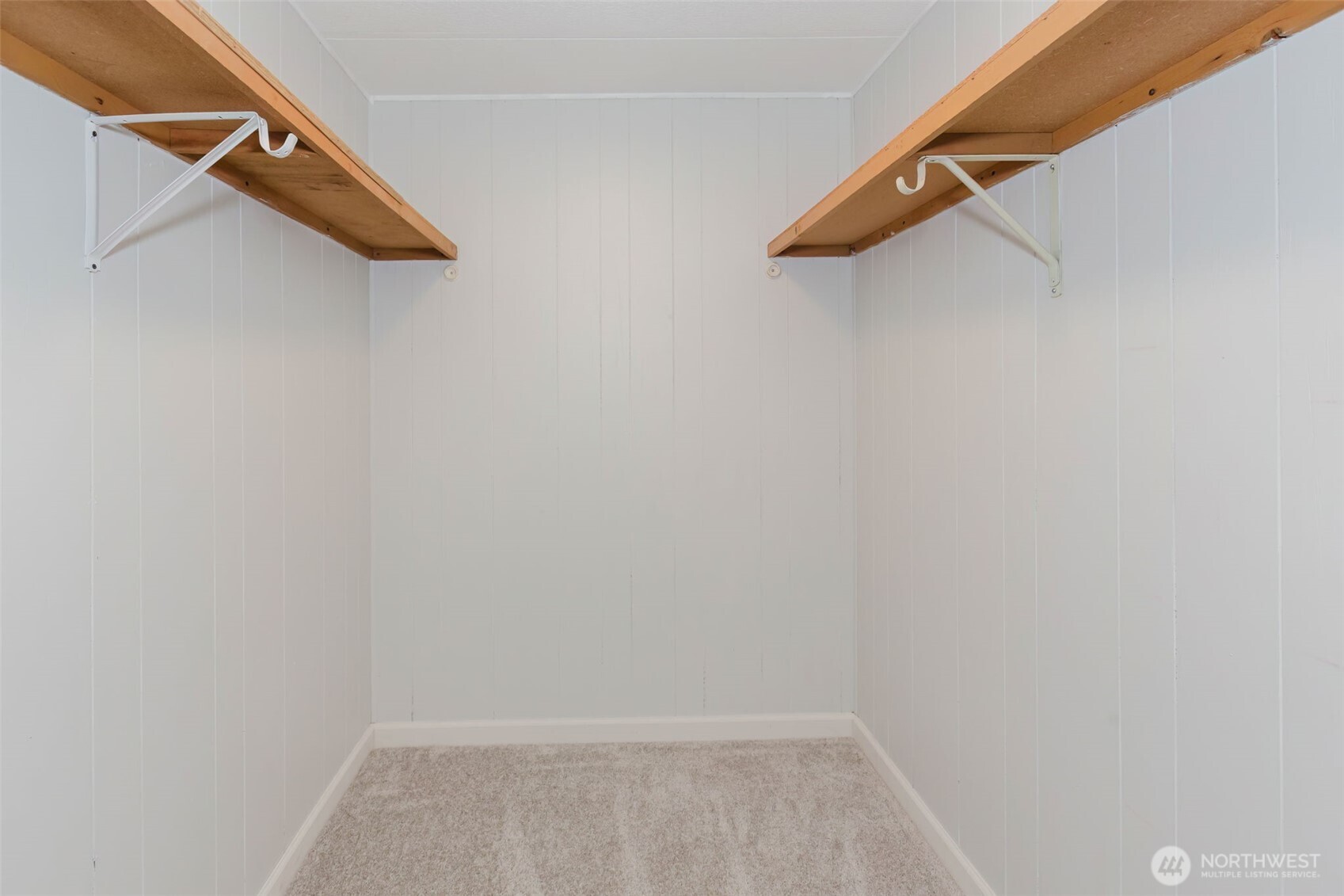 2535 70th Avenue Southwest, Unit 12 Tumwater, WA 98512 - Photo 28 of 33 a view of walk in closet