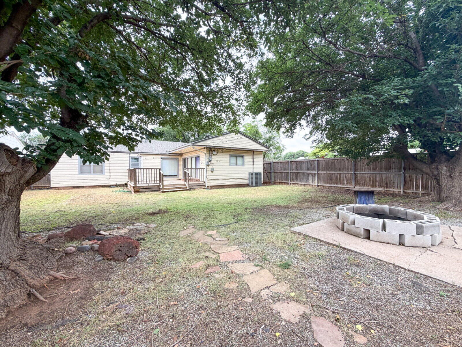 3520 30th Street Lubbock, TX 79410 - Photo 11 of 12 12