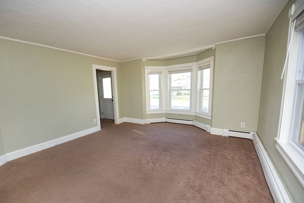 24 Newton Road Plaistow, NH 03865 - Photo 9 of 29 Gallery Image 9