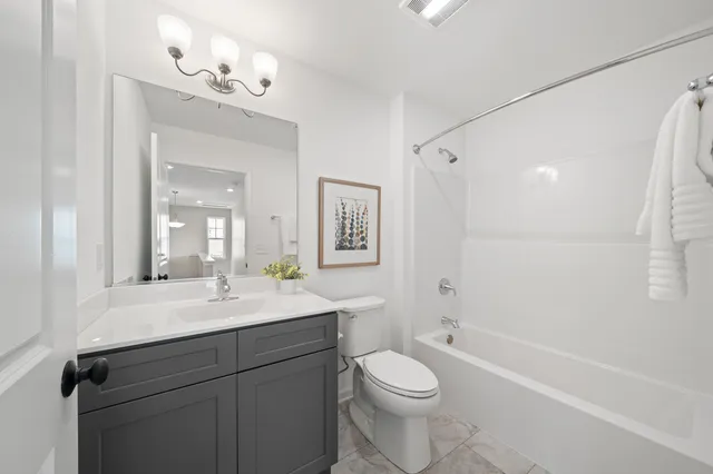 $332,400 | 1584 Meadowview Court, Whitewater, WI 53190