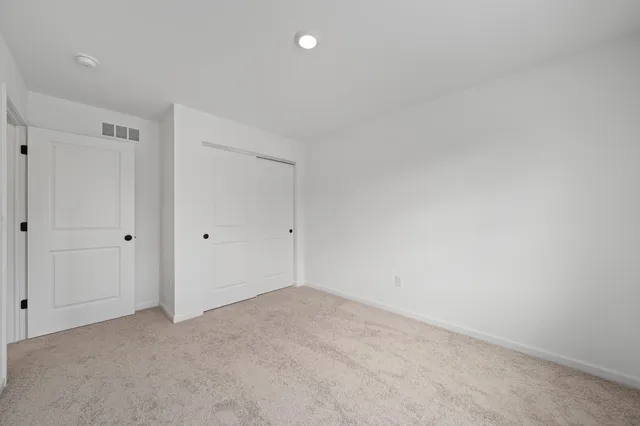 $332,400 | 1584 Meadowview Court, Whitewater, WI 53190