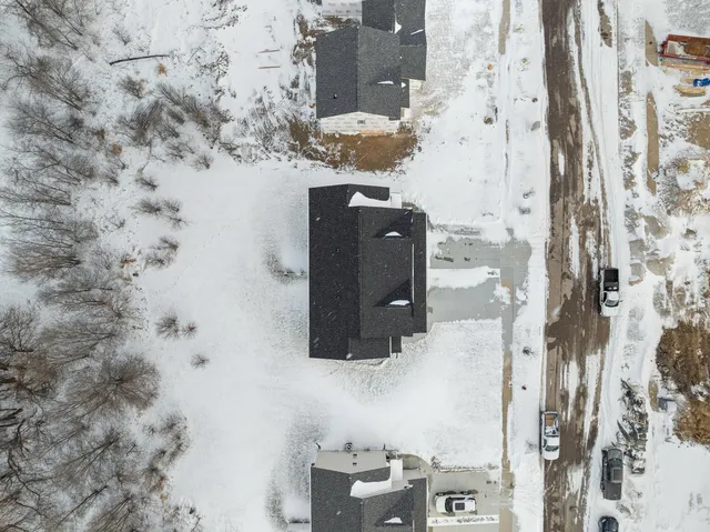 $332,400 | 1584 Meadowview Court, Whitewater, WI 53190