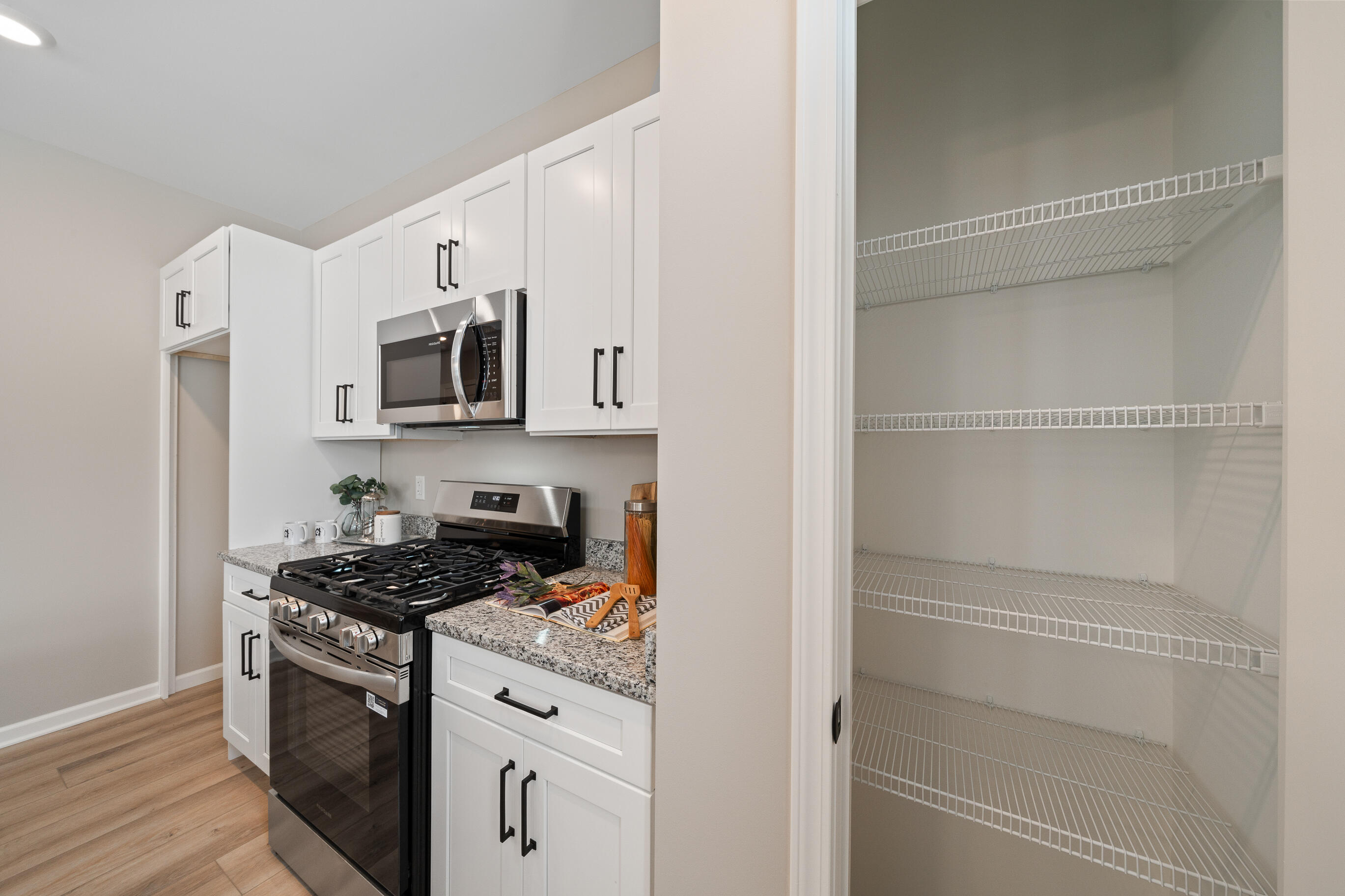 1584 Meadowview Court Whitewater, WI 53190 - Photo 6 of 34 1584 Meadowview Ct-37