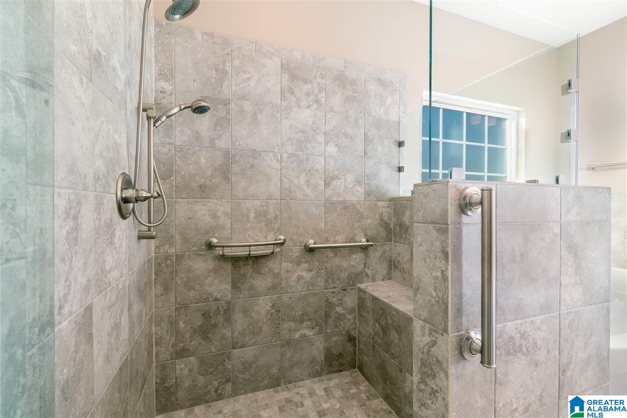 827 Michelle Manor Calera, AL 35040 - Photo 12 of 16