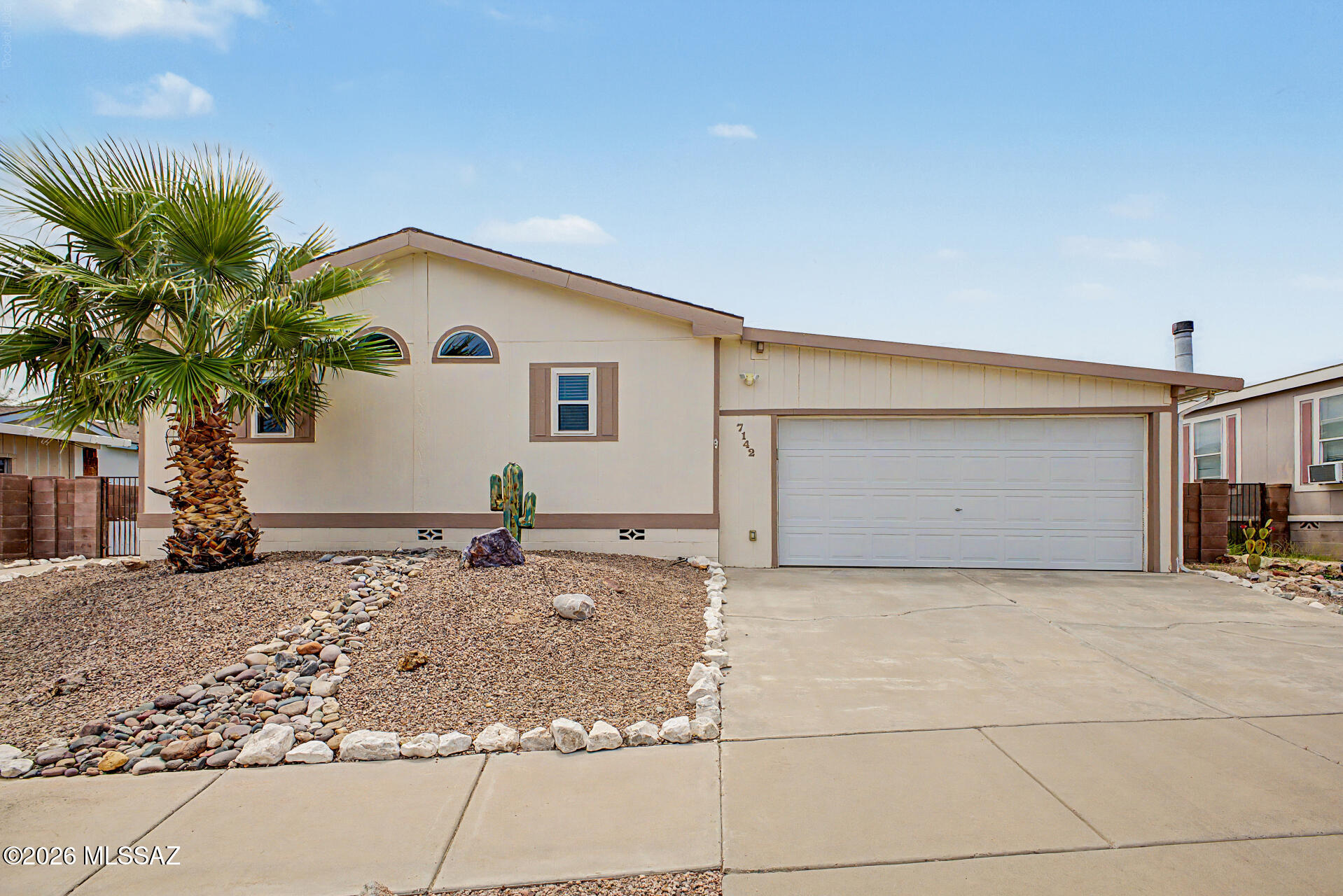 Welcome Home to 7142 S Rincon Ridge Dr, Tucson