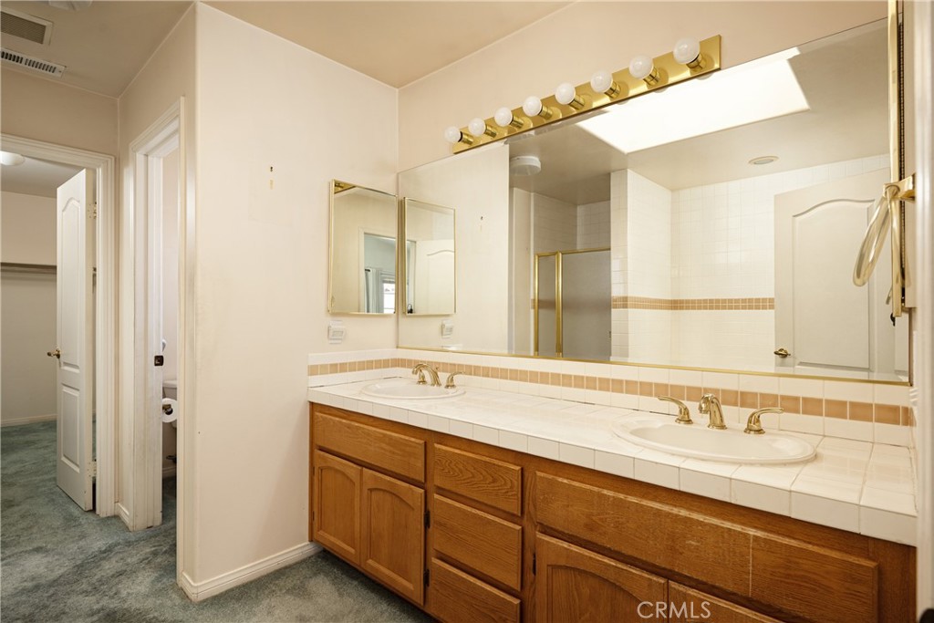 21420 South Perry Street Carson, CA 90745 - Photo 27 of 35