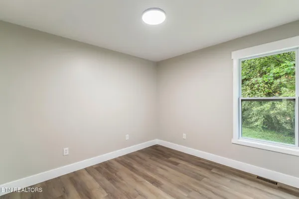 $231,000 | 200 Sandy Hill Road, La Follette, TN 37766