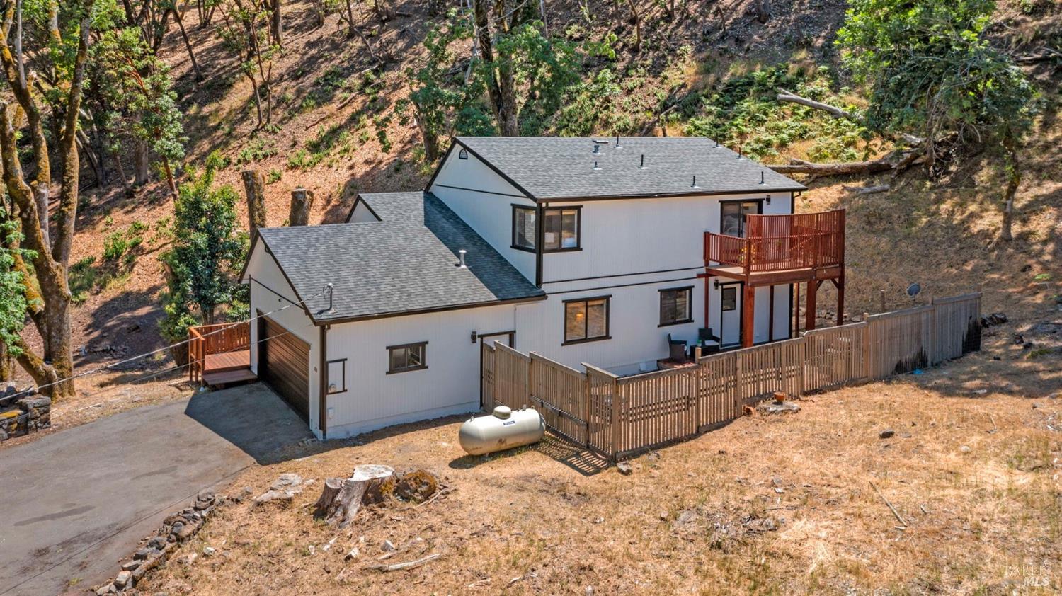 168 Ridgecrest Drive Napa, CA 94558 - Photo 34 of 39 an aerial view of a house with a yard