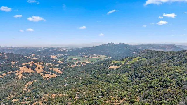 $559,900 | 168 Ridgecrest Drive, Napa, CA 94558