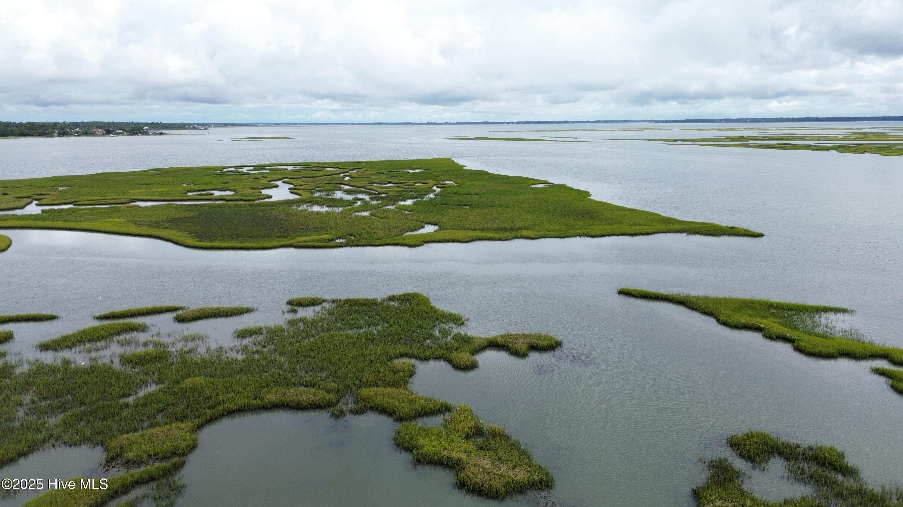 107 Lennoxville Point Road Beaufort, NC 28516 - Photo 9 of 47 DJI_0012