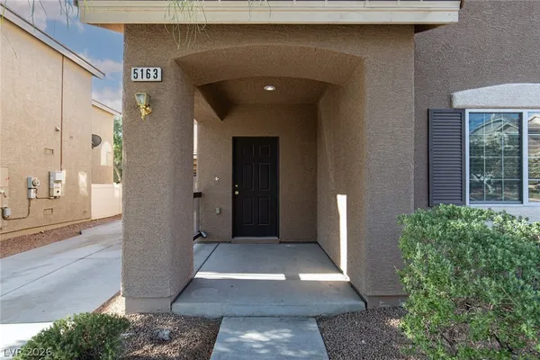 $2,450 | 5163 Tunnel Falls Drive, Las Vegas, NV 89141